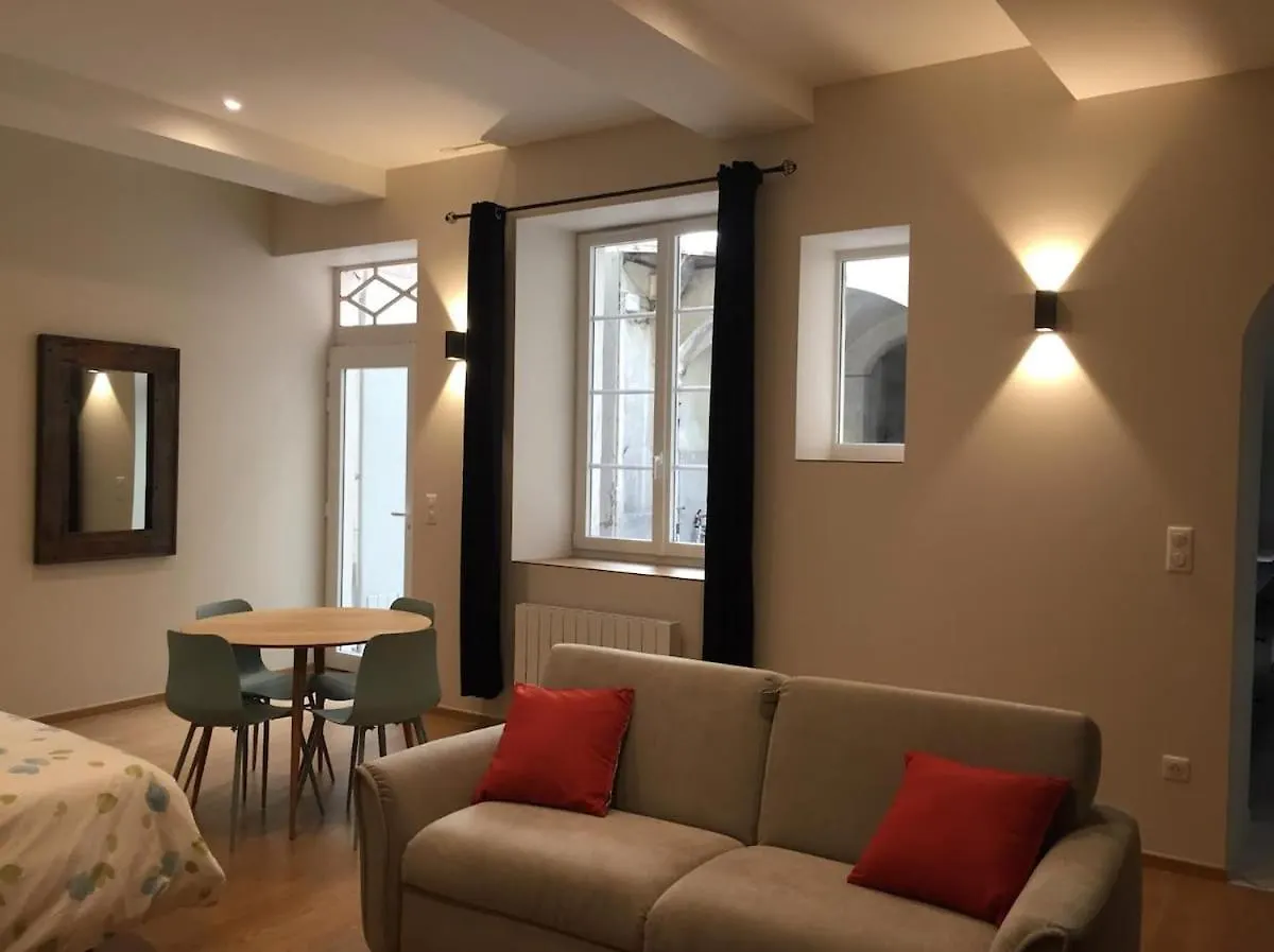 Ancien Couvent Au Coeur Du Vieux Valence Apartment Valence